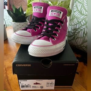 CONVERSE Magenta sneakers W8 w/comfort tongue